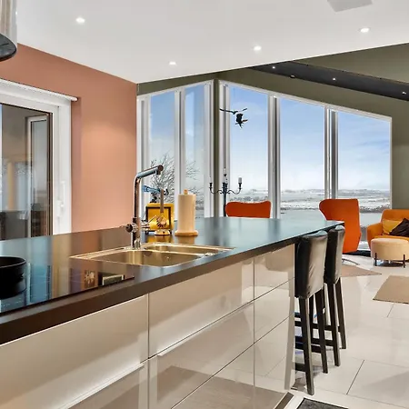 Superior With Superb View Villa Gravdal (Vestvagoy)